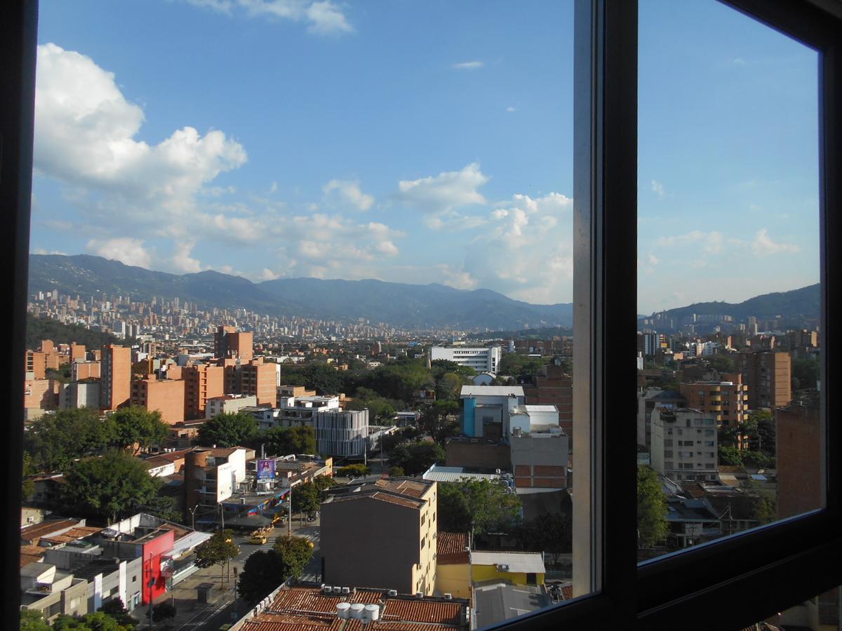 San Peter Suites Medellín Buitenkant foto